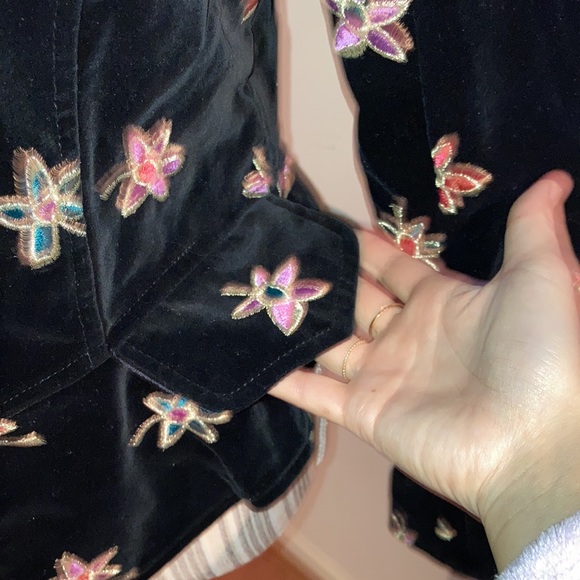 Emanuel Ungaro velvet Jacket - Picture 8 of 9